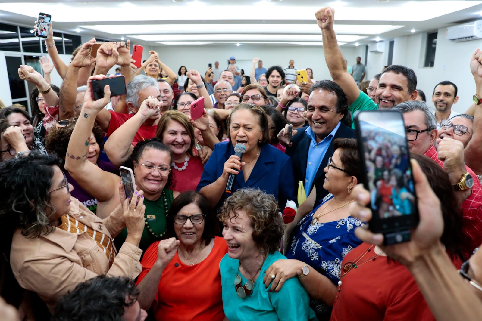 Fátima sanciona plano de cargos de funcionários da educação do RN
