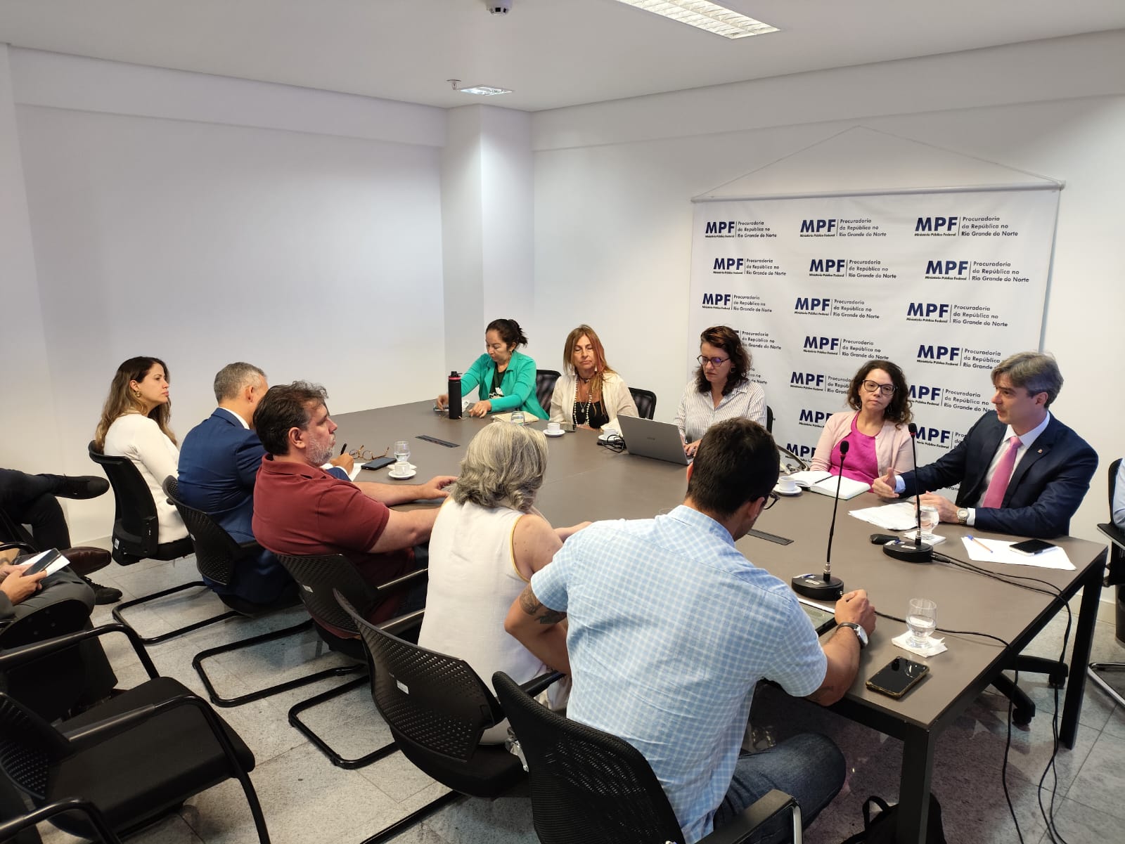 Estado e Prefeitura se reúnem para discutir Parque Linear, mas encontro termina sem acordo