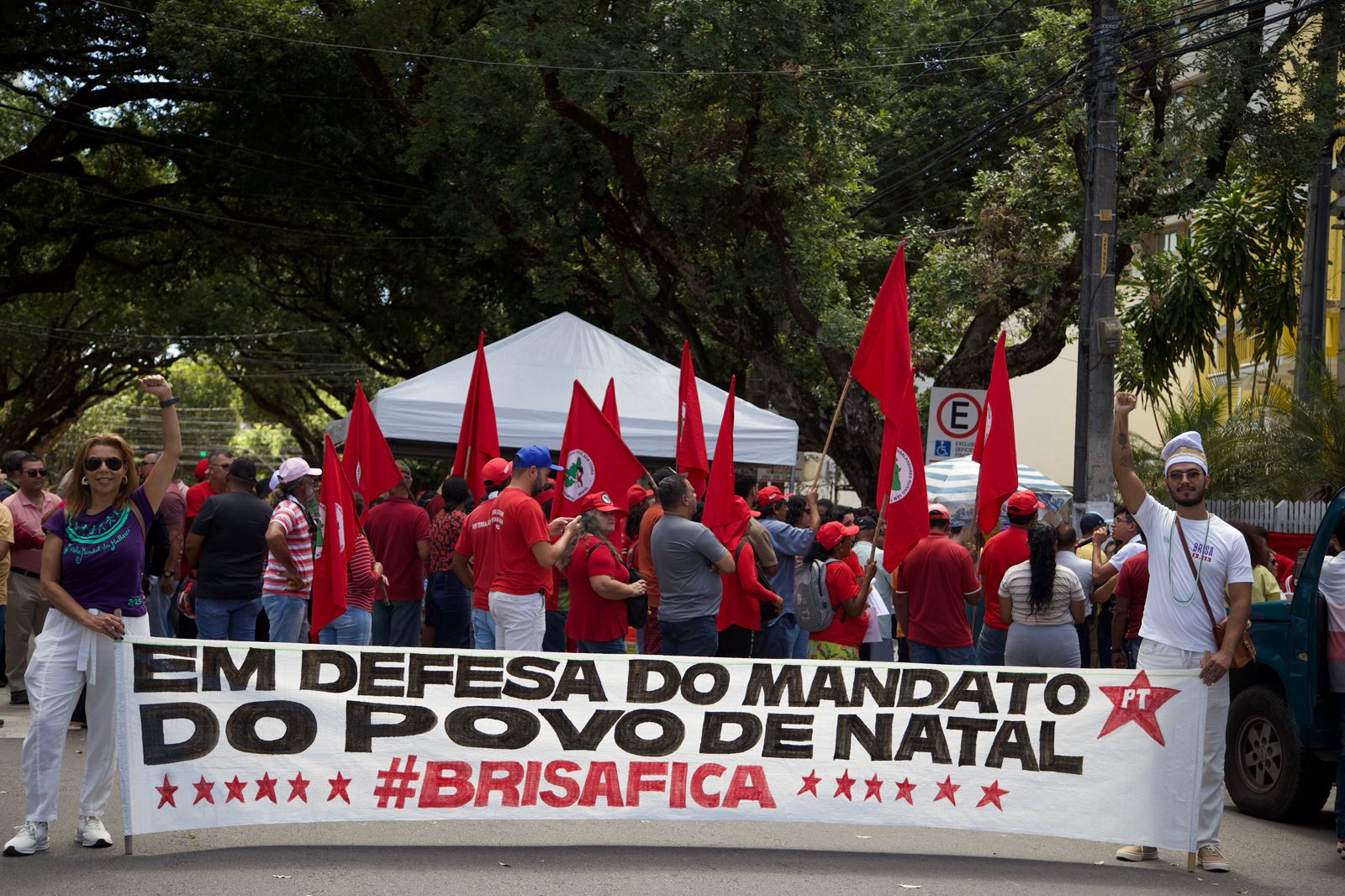 Movimentos sociais e partidos fazem vigília contra cassação de Brisa Bracchi