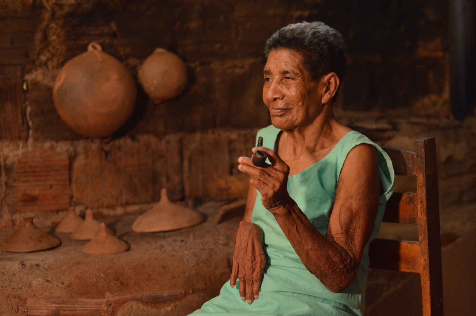 Maria Fogo: guardiã da cerâmica artesanal do RN ganha documentário
