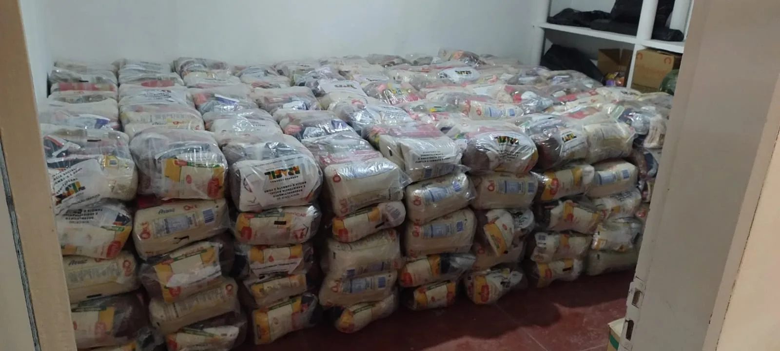 Programa leva 41 mil cestas básicas a famílias afetadas pela seca no RN