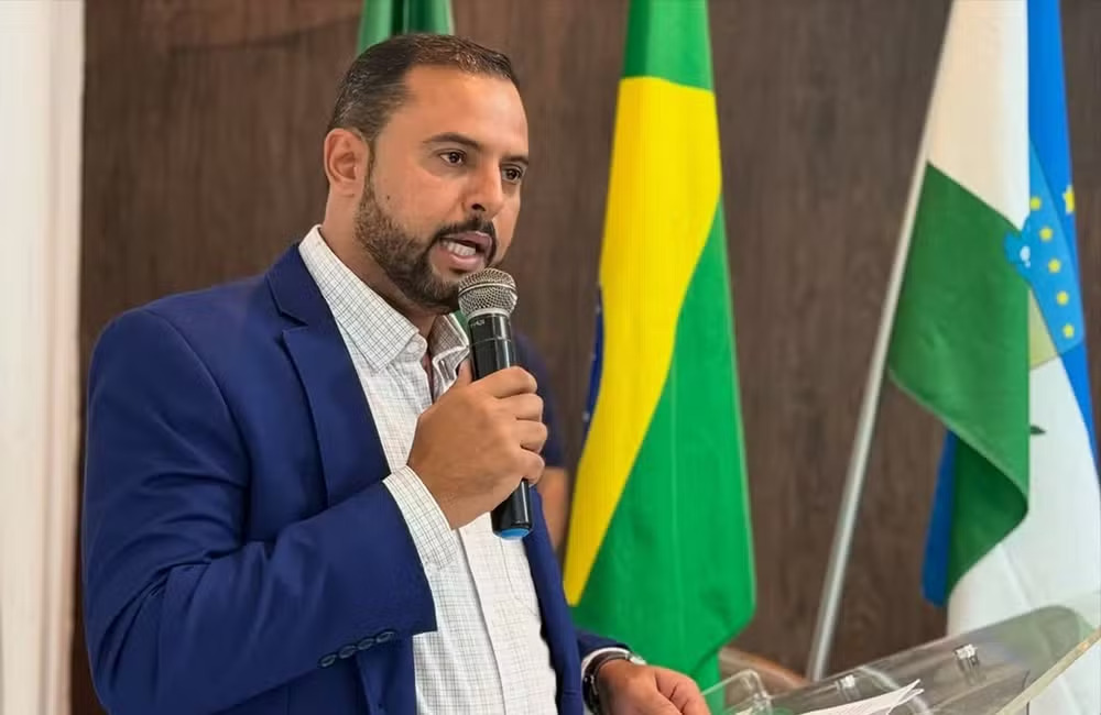 Justiça condena prefeito do interior do RN a indenizar servidora por vídeo difamatório