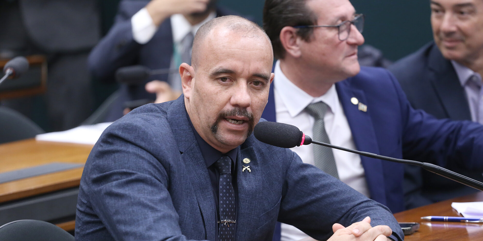 Apoiado por deputado do RN, comissão aprova projeto que facilita compra de 1ª arma