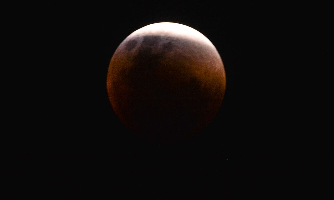 Saiba como será a Lua de Sangue na próxima terça-feira