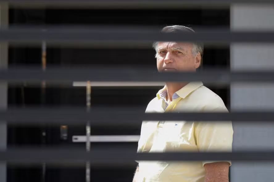 Prisão domiciliar de Bolsonaro repercute na classe política do Rio Grande do Norte