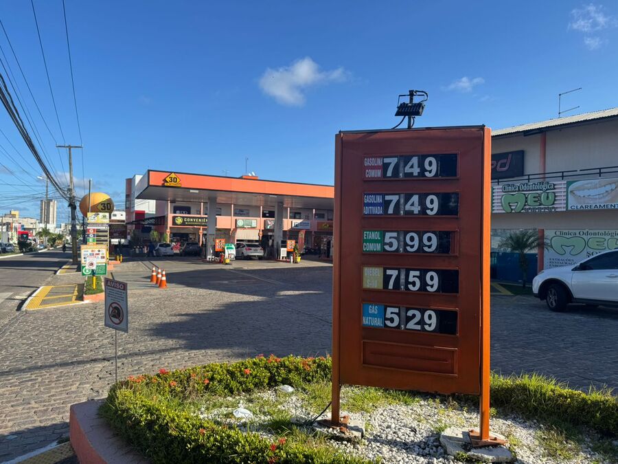 Governo Federal manda investigar aumento do preço da gasolina do RN