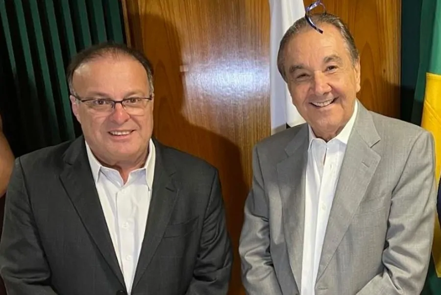 Racha no União Brasil: Agripino barra saída de vereadores aliados de Paulinho Freire