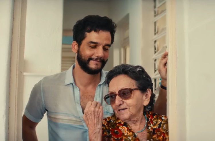 Wagner Moura: “Que o Brasil tenha descoberto Dona Tânia já é uma coisa maravilhosa”