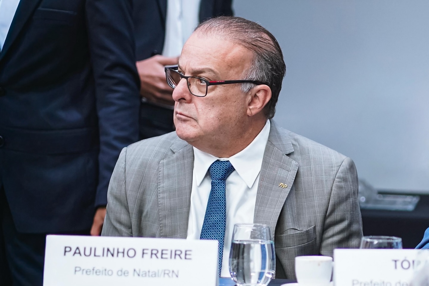 Edital do transporte de Natal atrasa e prazo de Paulinho não se cumpre