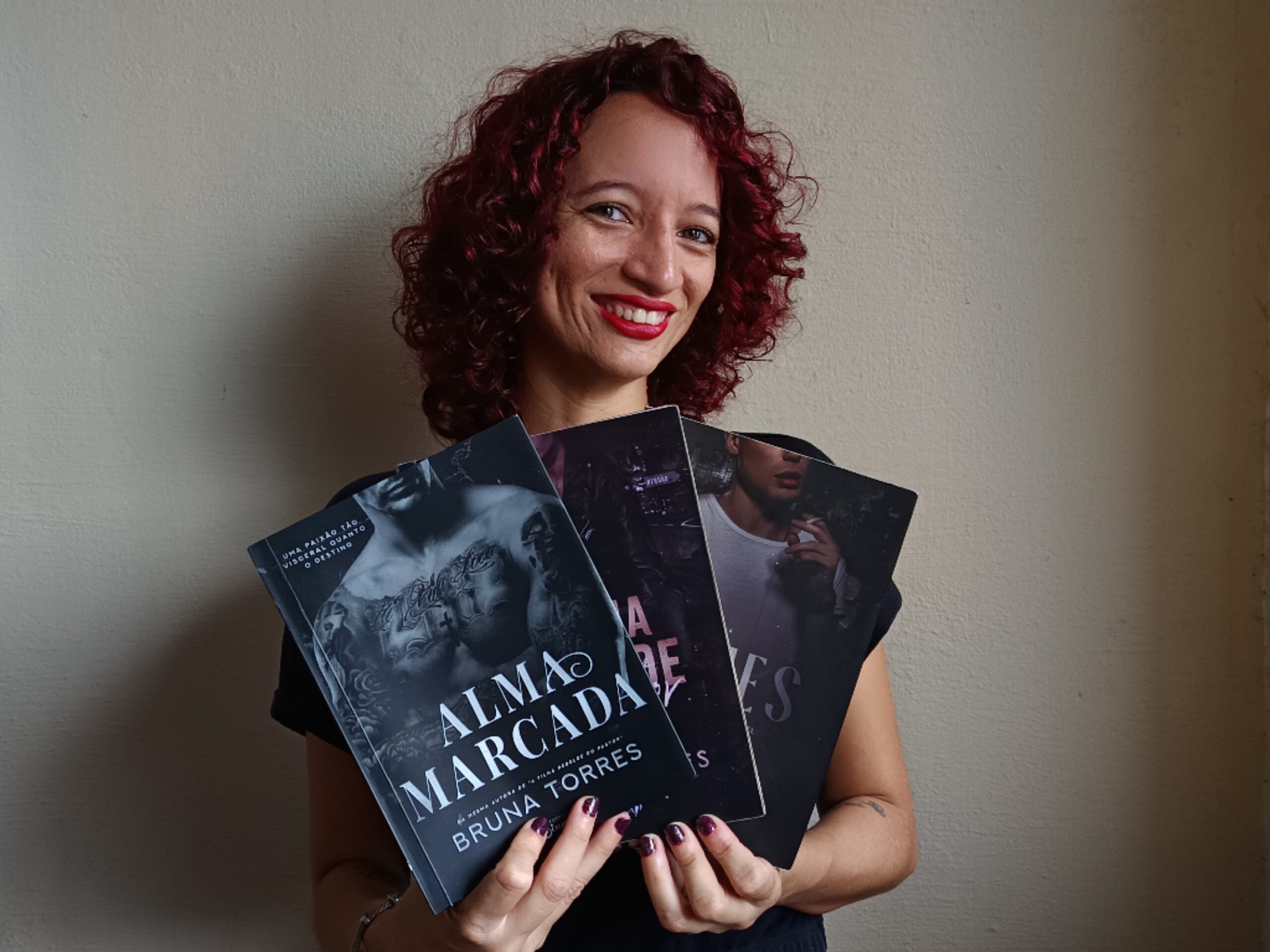 De fanfics ao livro: Bruna Torres ensina como iniciar na escrita