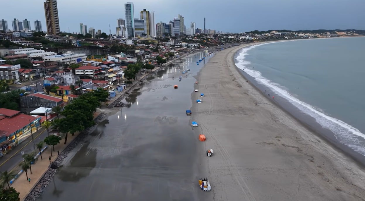 Seinfra diz que perda de areia na engorda de Ponta Negra foi de 6%
