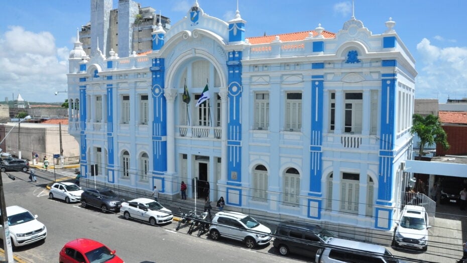 Prefeitura de Natal cria 350 novos cargos comissionados