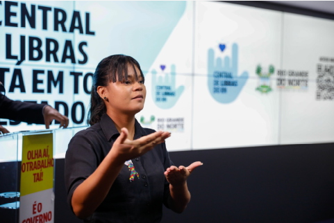 RN creates Sign Language Center to facilitate service for deaf population