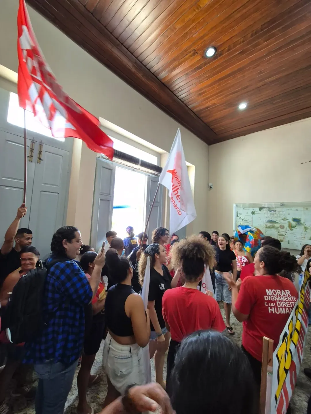 Curso sobre mulheres na Revolução une formação política e doação solidária a Cuba