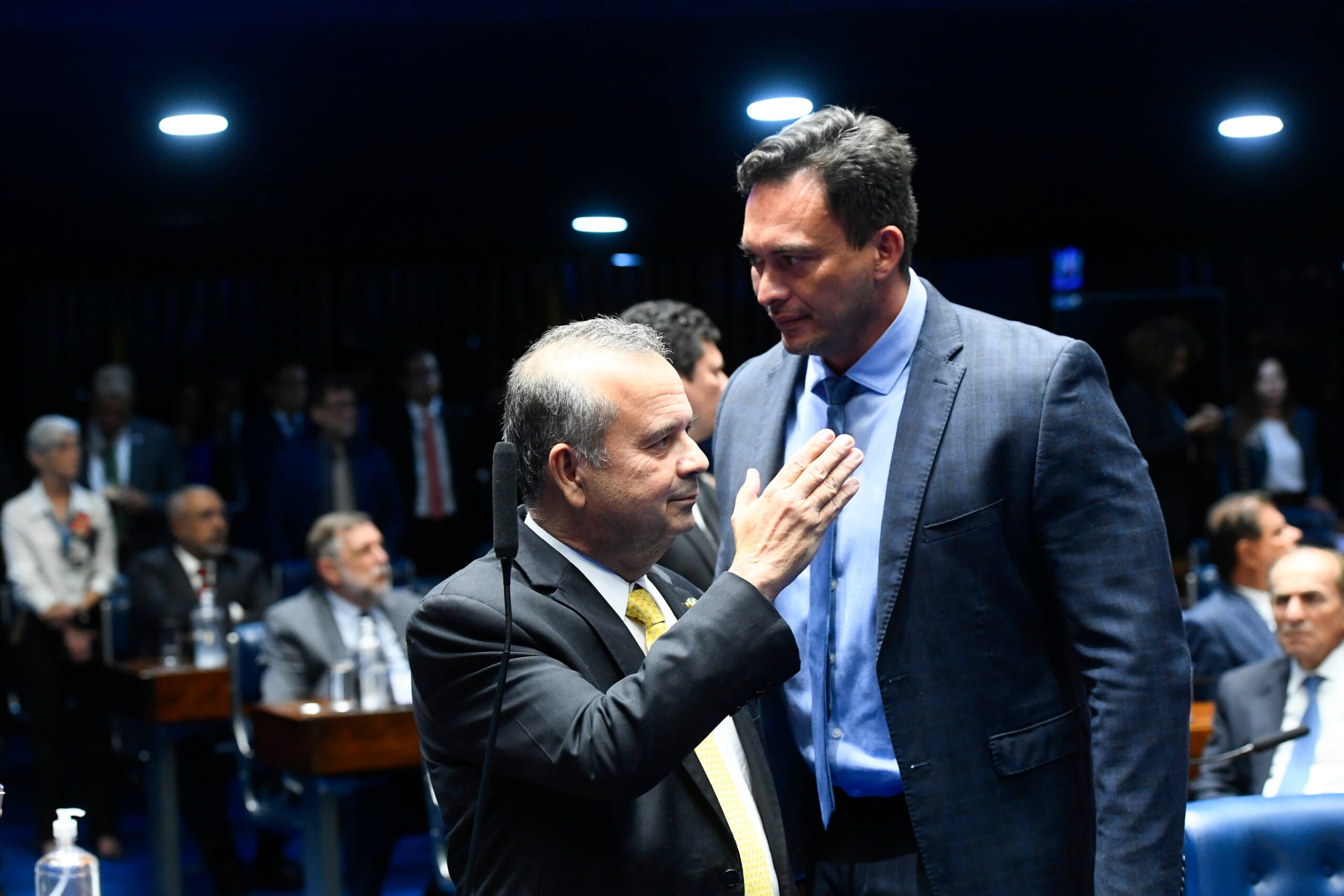 Rogério espera reverter “retração” de Styvenson com Flávio Bolsonaro