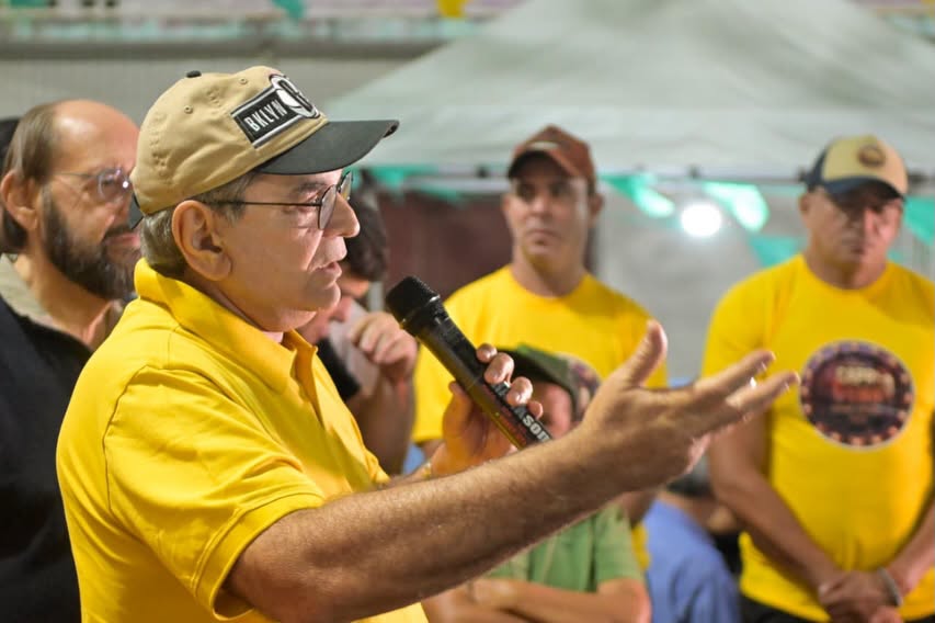 Álvaro vai ao TRE-RN para retirar postagem que o chama de “caloteiro”
